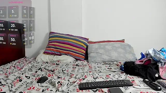 Snapshot of ashvsterry chatting on December 2, 6:26 am ashvsterry online show from December 2, 6:26 am