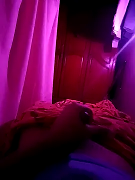 Snapshot of MostafaJr97 chatting on November 10, 12:37 am MostafaJr97 online show from November 10, 12:37 am