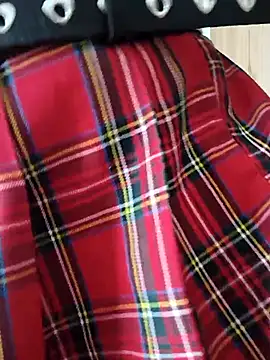 Kiitygirl online show from March 1, 10:10 pm