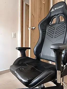 Kiitygirl online show from March 14, 8:59 pm