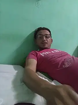 Andresguz35 online show from November 12, 4:27 am