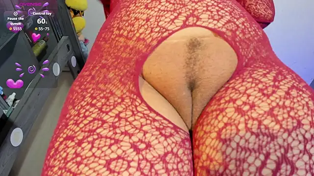 zandra milf  online show from February 3, 12:21 pm