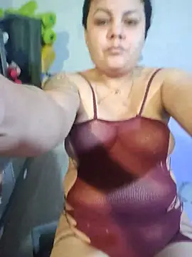 zandra milf  online show from June 3, 11:11 am