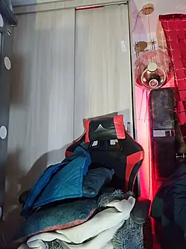 zandra milf  online show from February 14, 12:49 pm