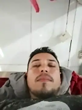 Snapshot of Andrade35 chatting on March 16, 2:10 pm Andrade35 online show from March 16, 2:10 pm