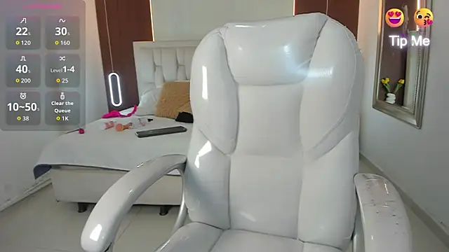 Mia brunette26 online show from June 7, 6:18 am