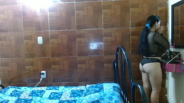 Mia brunette26 online show from February 18, 2:59 am