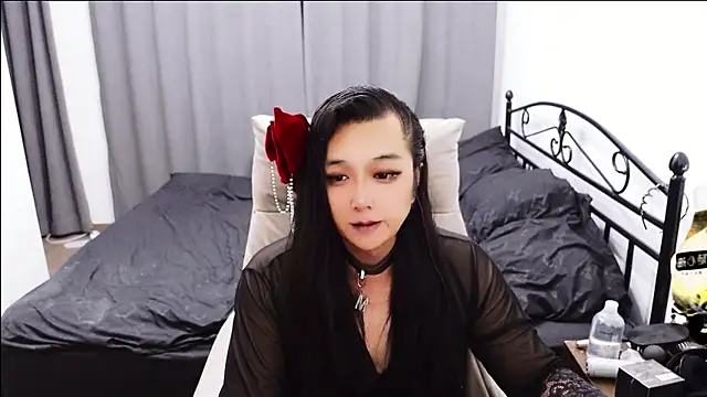 Snapshot of CarlClaus chatting on June 10, 1:23 pm CarlClaus online show from June 10, 1:23 pm