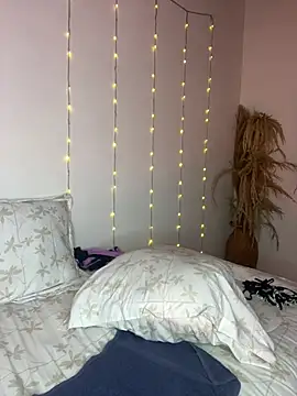 Maisa issa online show from April 15, 7:58 pm