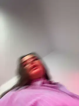 Snapshot of tatianaAlvarez1 chatting on December 18, 11:36 am tatianaAlvarez1 online show from December 18, 11:36 am