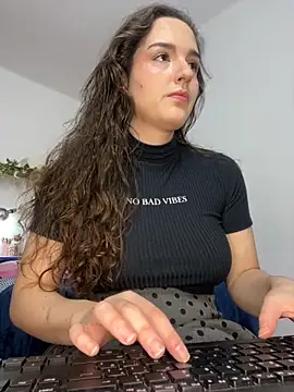 Snapshot of tatianaAlvarez1 chatting on October 29, 10:36 am tatianaAlvarez1 online show from October 29, 10:36 am