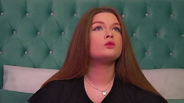 CrystalLyons online show from February 19, 6:10 am