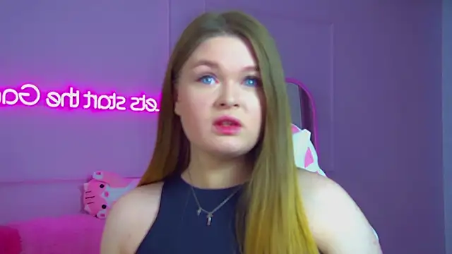 CrystalLyons online show from October 11, 6:25 am