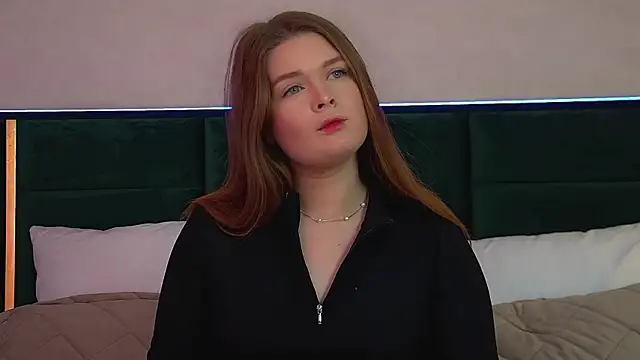 CrystalLyons online show from November 8, 6:28 am