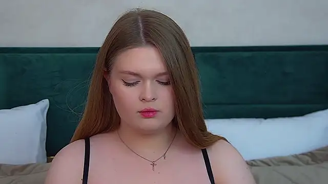 CrystalLyons online show from November 17, 6:12 pm