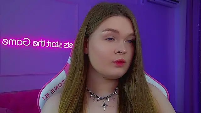 CrystalLyons online show from March 15, 6:20 am