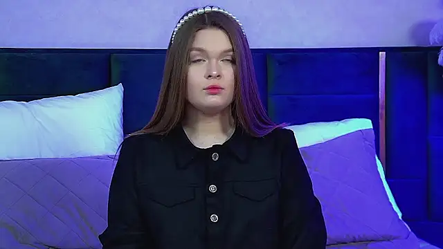 CrystalLyons online show from March 19, 6:35 am