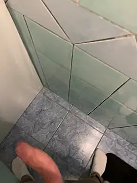 Snapshot of mj23641 chatting on February 11, 4:23 am mj23641 online show from February 11, 4:23 am