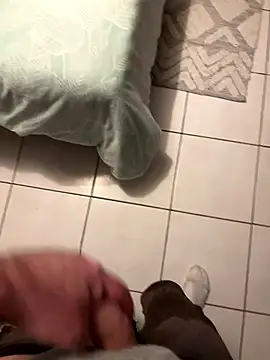 Snapshot of mj23641 chatting on January 17, 4:43 pm mj23641 online show from January 17, 4:43 pm