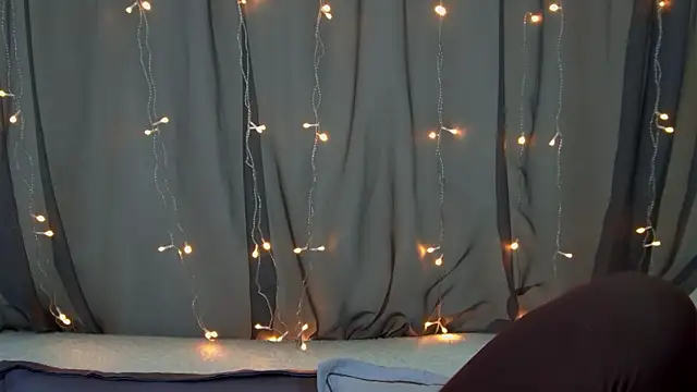 ChristinaMilton online show from November 15, 6:12 pm