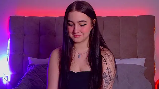 ChristinaMilton online show from March 10, 6:23 pm