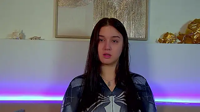 ChristinaMilton online show from December 1, 6:31 pm