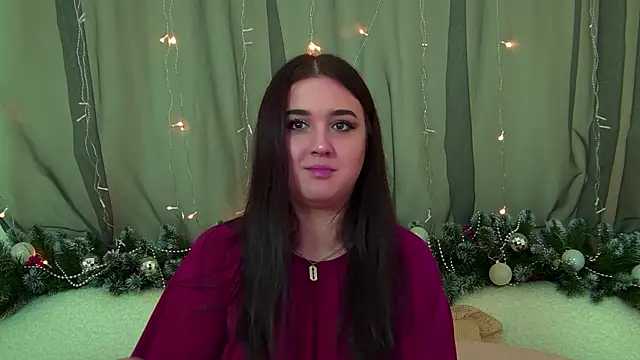 ChristinaMilton online show from December 5, 6:39 pm