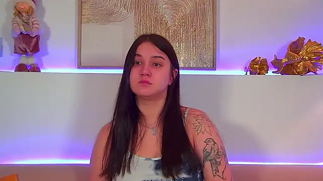 ChristinaMilton online show from December 22, 6:30 pm