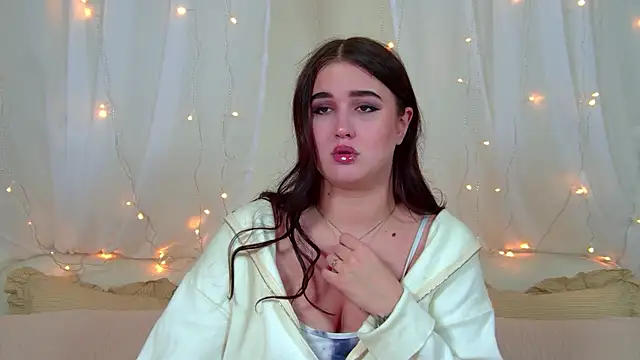 ChristinaMilton online show from February 6, 6:37 pm