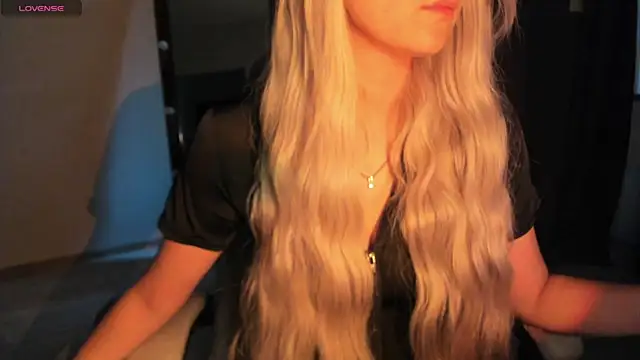 Lana Younes online show from November 5, 11:24 am