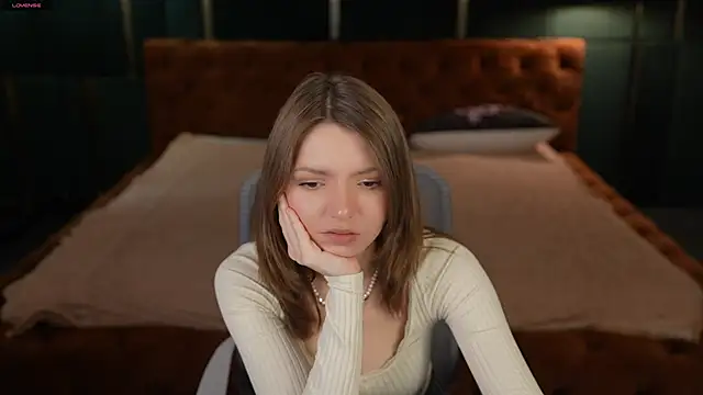 Snapshot of Michelle_054 chatting on November 1, 12:06 am Michelle 054 online show from November 1, 12:06 am