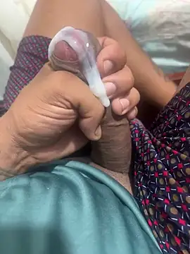 Snapshot of morenoroludo777 chatting on February 25, 3:20 pm morenoroludo777 online show from February 25, 3:20 pm