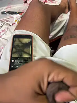 Snapshot of morenoroludo777 chatting on March 8, 5:33 pm morenoroludo777 online show from March 8, 5:33 pm