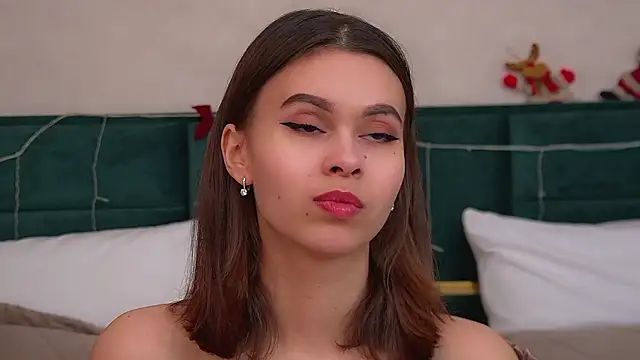 PollyLanders online show from December 20, 6:33 pm