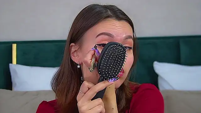 Snapshot of PollyLanders chatting on November 12, 6:28 am PollyLanders online show from November 12, 6:28 am