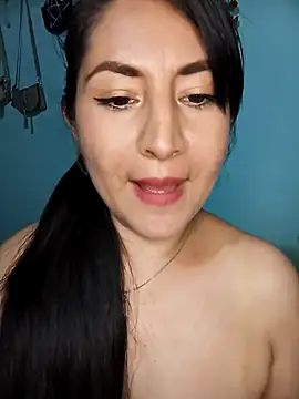 Snapshot of ELISA_90 chatting on February 25, 3:31 am ELISA 90 online show from February 25, 3:31 am