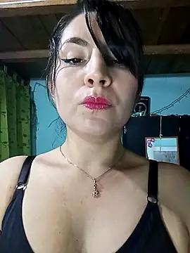 Snapshot of ELISA_90 chatting on February 28, 1:58 am ELISA 90 online show from February 28, 1:58 am