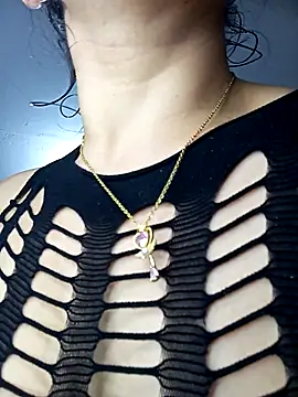 ELISA 90 online show from November 10, 11:21 pm