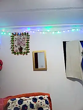 ELISA 90 online show from December 2, 2:23 am