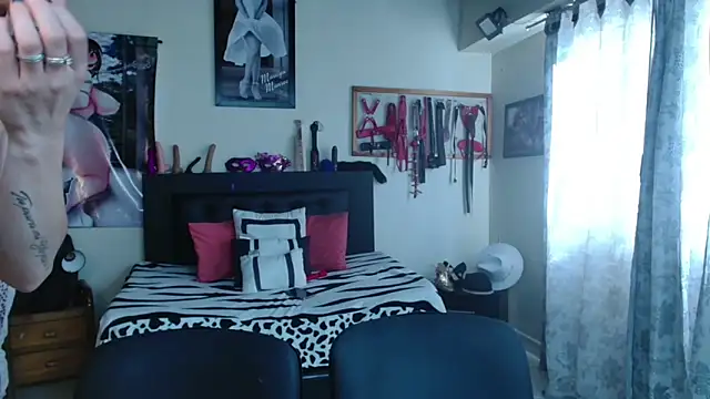 Marilynselxoveanalhard online show from June 11, 1:52 pm