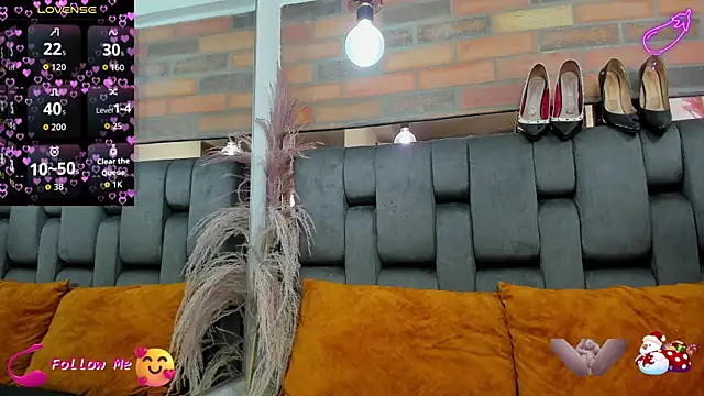 JESSYCORTES online show from November 10, 2:55 pm