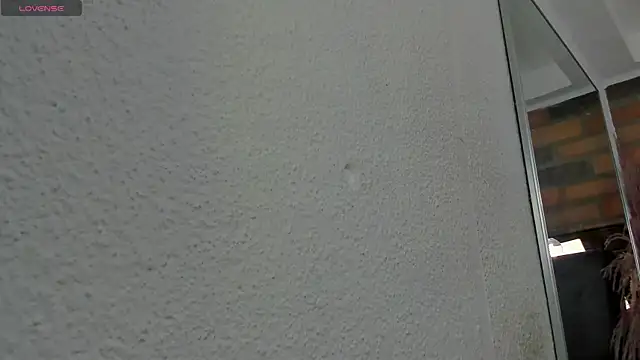 JESSYCORTES online show from November 8, 3:04 pm