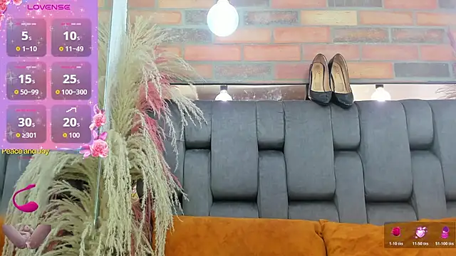 JESSYCORTES online show from March 13, 2:05 am