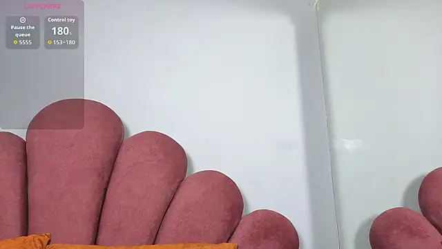 JESSYCORTES online show from October 26, 12:33 am