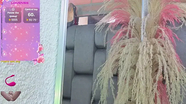 JESSYCORTES online show from March 10, 1:42 am