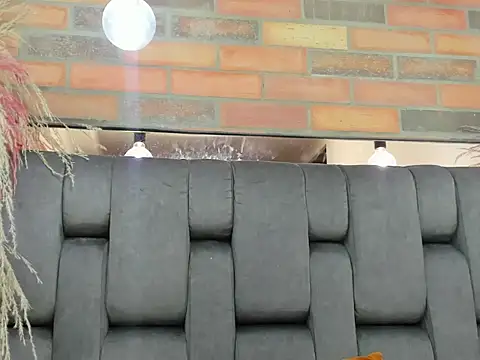 JESSYCORTES online show from March 22, 2:26 am