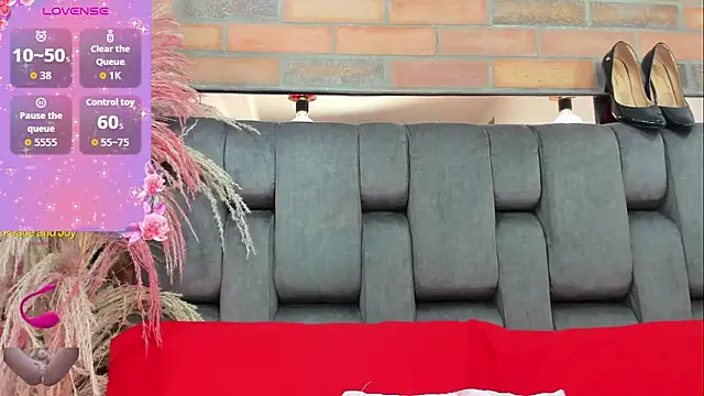 JESSYCORTES online show from February 14, 9:15 pm