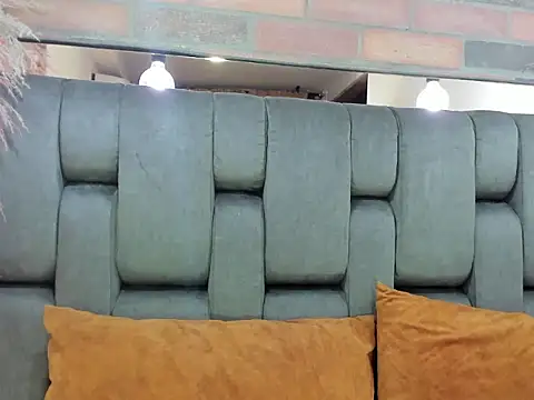 JESSYCORTES online show from March 27, 3:59 am