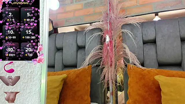 JESSYCORTES online show from February 9, 10:19 pm