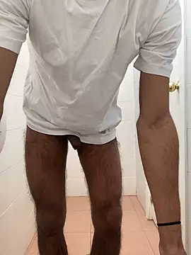 Snapshot of Lucascacaca chatting on December 17, 2:22 pm Lucascacaca online show from December 17, 2:22 pm